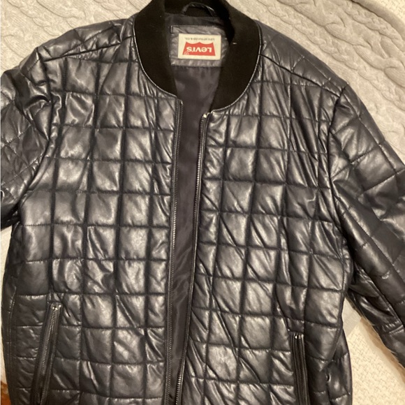 Levi's Faux Leather Diamond Quilted Bomber Jacket - Picture 2 of 6